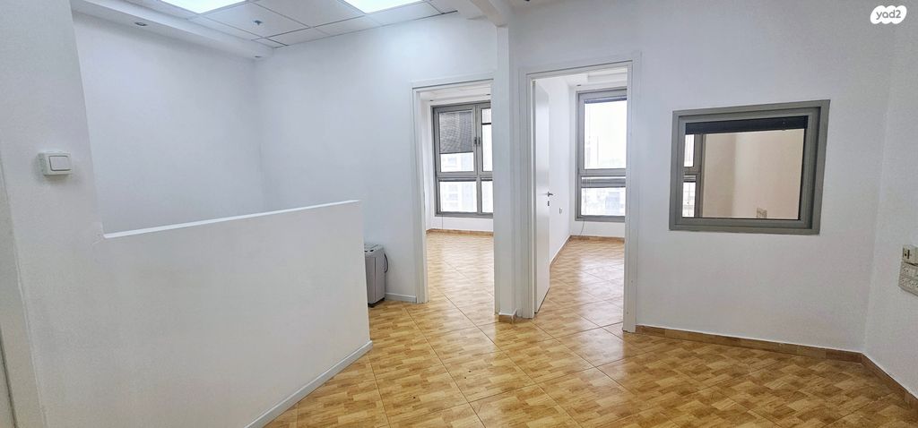 בניין משרדים, יצחק בן צבי 10, מרכז אזרחי, באר שבע