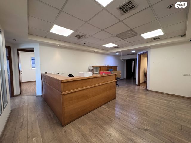 מבני תעשיה, פארק תעשיות עמק חפר