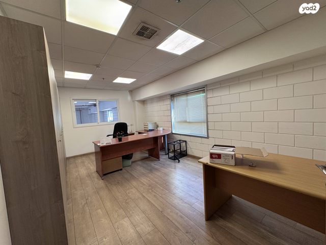 מבני תעשיה, פארק תעשיות עמק חפר