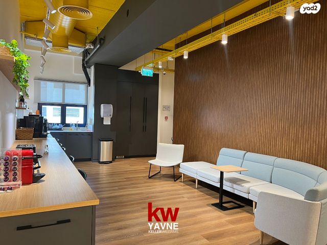 משרדים, שדרות גן רווה, אזור תעשיה, יבנה