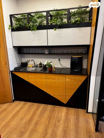 משרדים, דם המכבים, שאר העיר, מודיעין מכבים רעות