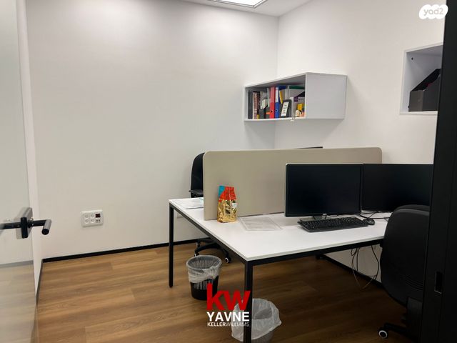 משרדים, שדרות גן רווה, אזור תעשיה, יבנה