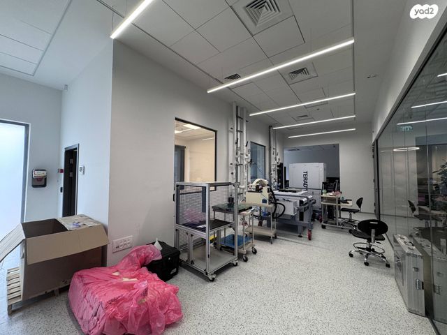 משרדים, קיסריה