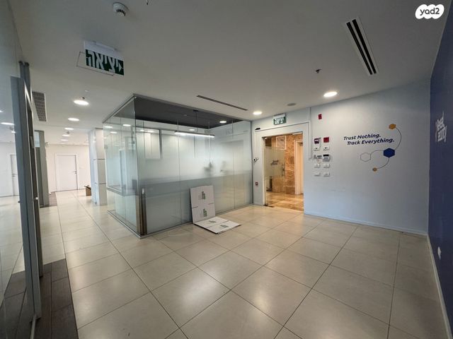 משרדים, בורסה, רמת גן