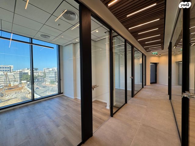 משרדים, בורסה, רמת גן