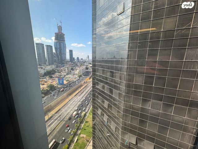 משרדים, דרך מנחם בגין 156, תל אביב יפו