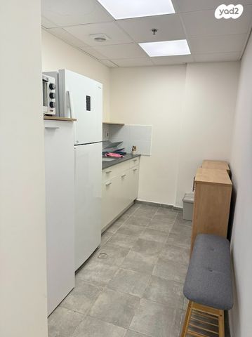 משרדים, התע"ש 18, אזור תעשיה הישן, כפר סבא