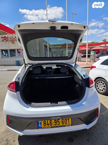 יונדאי איוניק