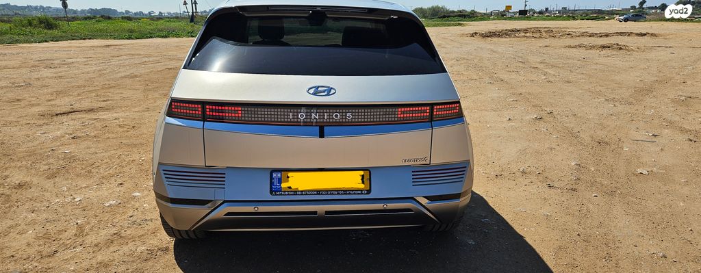 יונדאי איוניק 5