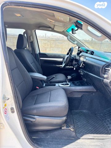 טויוטה היילקס