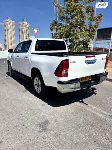 טויוטה היילקס