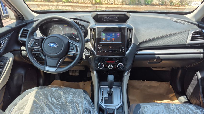 סובארו פורסטר