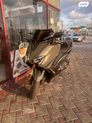 ימאהה TMAX 560 Tech