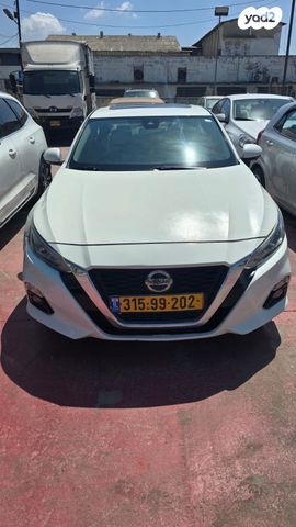 ניסאן סנטרה