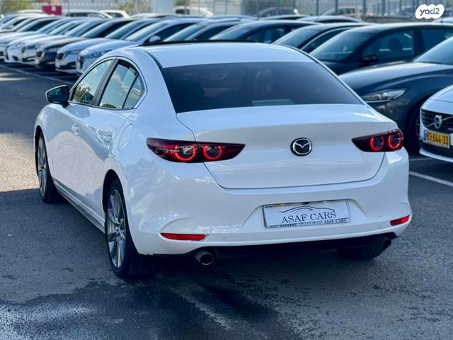 מאזדה 3