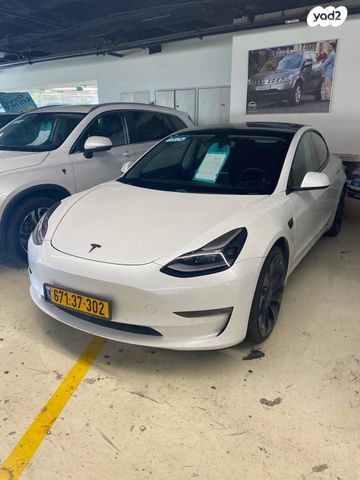 מודעת רכב טסלה מודל 3