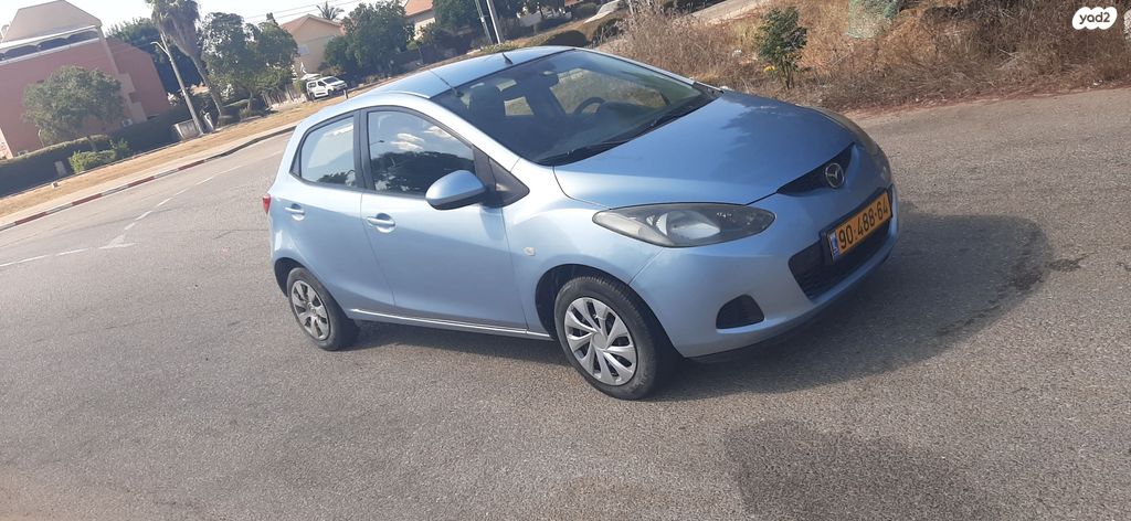 מודעת רכב מאזדה 2