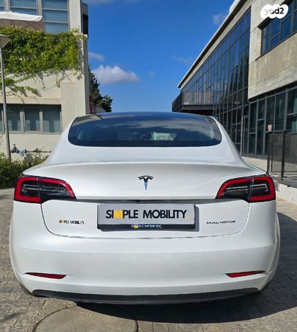 טסלה מודל 3