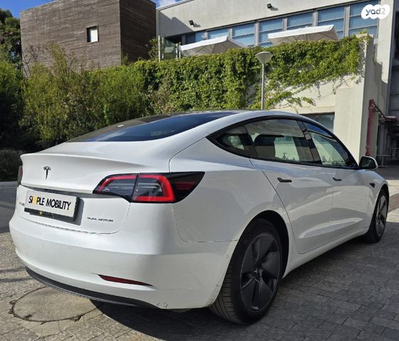 טסלה מודל 3