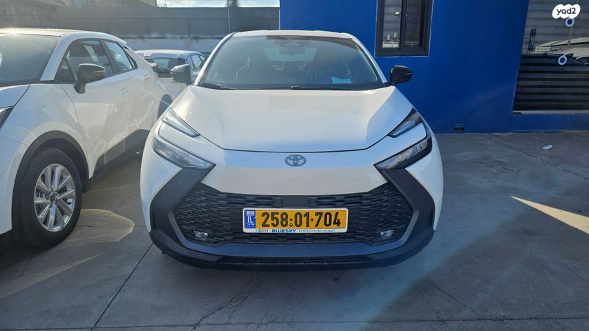 מודעת רכב טויוטה C-HR