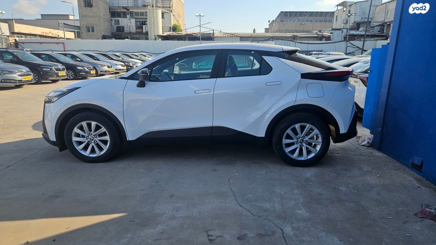 טויוטה C-HR