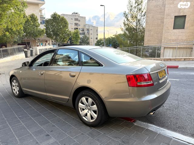 אאודי A6