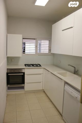 דירה, דרור 14, רמב"ם, ראשון לציון