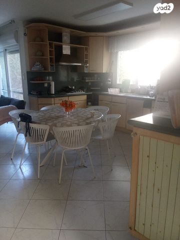 דירת גן, הרצל 141, עין שרה, נהריה