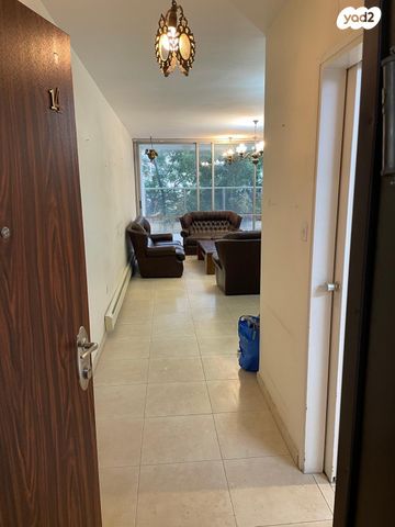 דירה, יאיר שטרן 9, נווה אמירים, הרצליה