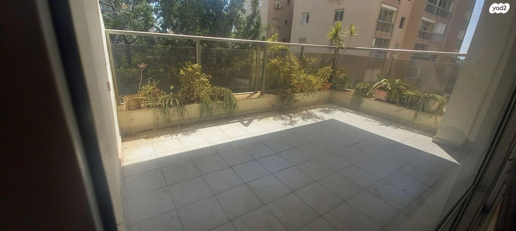 דירה, יאיר שטרן 9, נווה אמירים, הרצליה