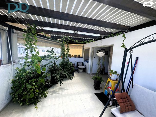 דירה, הוגו מולר, מרכז העיר, קרית אתא