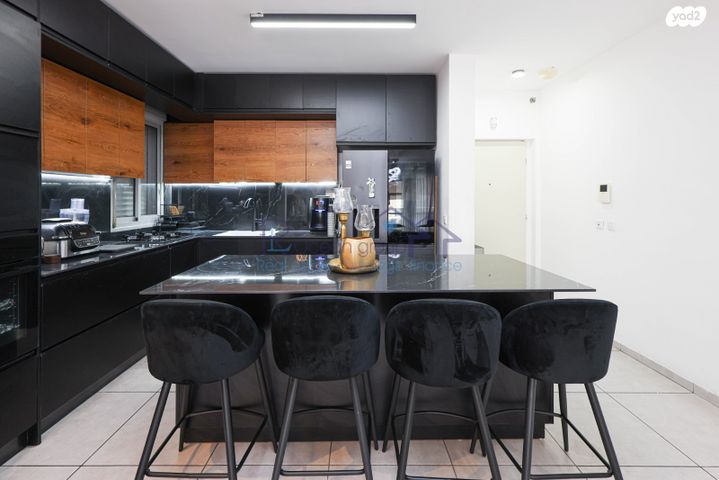 דירה, אלחריזי 16, רמת חן ובן ציון, נתניה