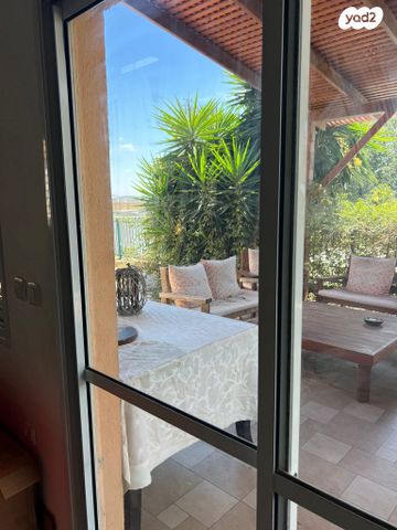 בית פרטי/ קוטג', החרוב, שקד, שקד