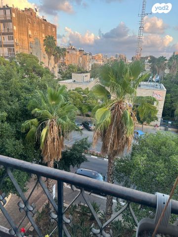 דירה, בנימין, ג' / מרכז מזרח העיר, רחובות