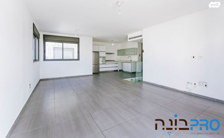 גג/ פנטהאוז, צבי הירשפלד, רמז, מערב ותיק, ראשון לציון