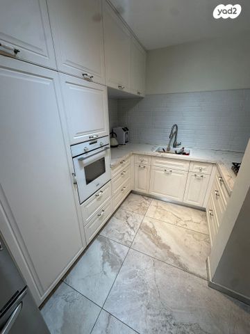 גג/ פנטהאוז, נירים, גני אביב, לוד