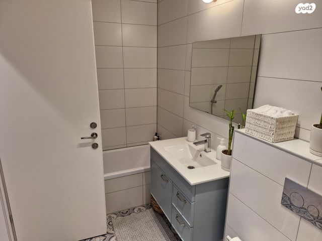 דירה, תוצרת הארץ, נחלת יצחק, תל אביב יפו