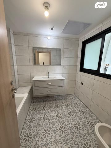 דירה, דרך ששת הימים 101, רחובות