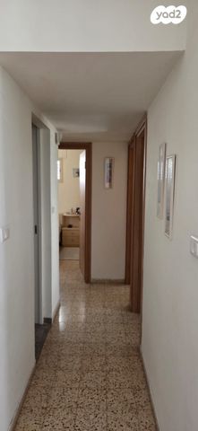 דירה, אריה מוצקין, נאות שקד, נתניה