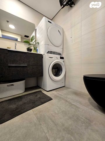 דירה, דרך מנחם בגין 3, בורסה, רמת גן