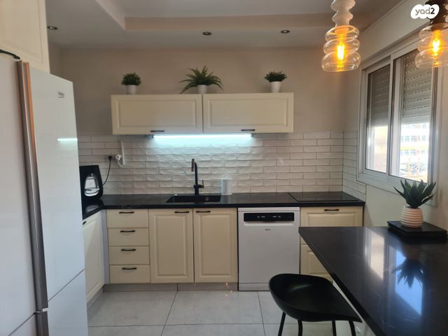 גג/ פנטהאוז, איש מצליח 1, חומת שמואל, הר חומה, ירושלים