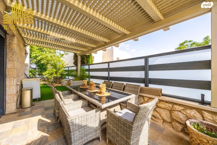 בית פרטי/ קוטג', הרותם, צמח השדה, מעלה אדומים