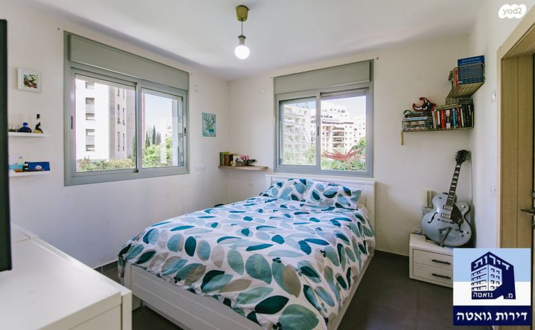 דירה, הרב ד"ר משה אויערבך, כפר גנים ג, פתח תקווה