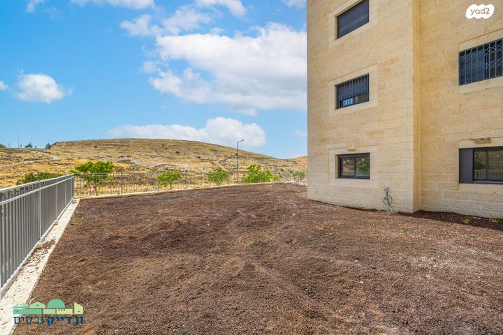 דירת גן, חנה רחל מלודמיר, חומת שמואל, הר חומה, ירושלים