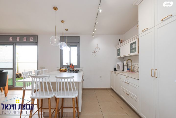 בית פרטי/ קוטג', נחום 11, פסגות אפק, ראש העין