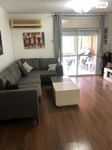 דירת גן, אדמונית, גני אביב, לוד