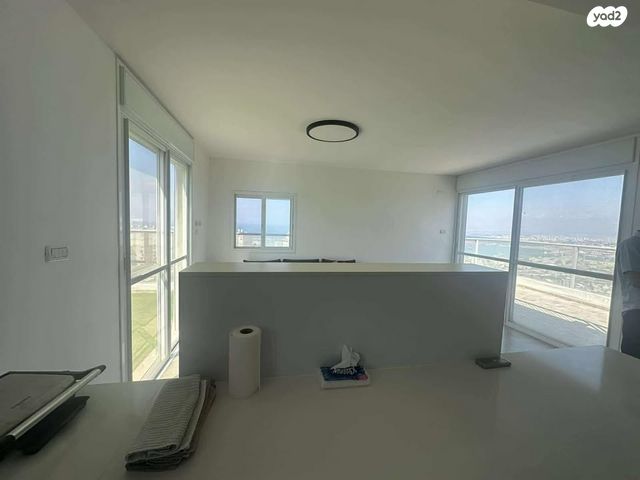 דירה, ליאון בלום, חיפה