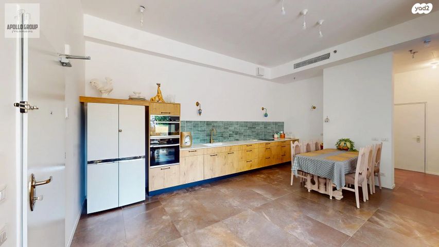 דירת גן, התנאים, נווה אביבים, תל אביב יפו