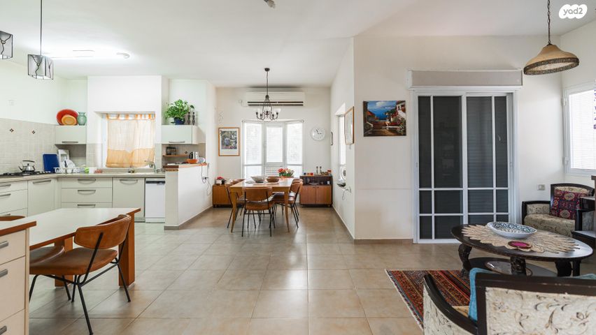 בית פרטי/ קוטג', מיתר / כרמית