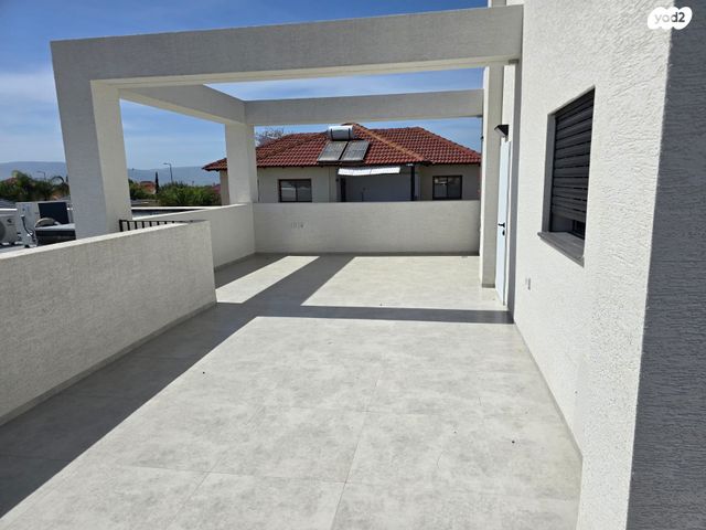 בית פרטי/ קוטג', בתרא, קצרין